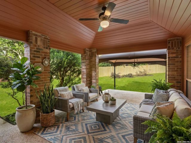 6 Inwood Manor, San Antonio, TX 78248