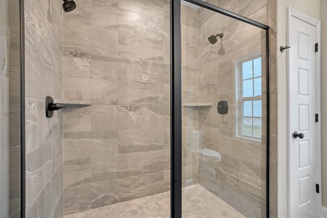 502 N Halifax Ct, Clarksville, TN 37040