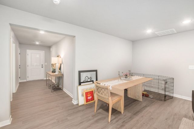 17561 Beechwood Lane Lane 6, Spring Lake, MI 49456