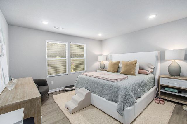 17561 Beechwood Lane Lane 6, Spring Lake, MI 49456