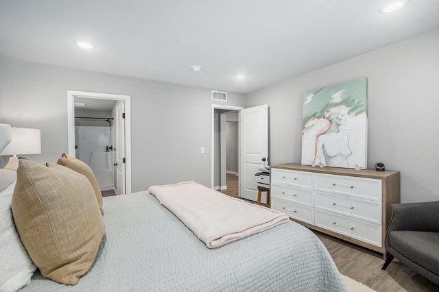 17561 Beechwood Lane Lane 6, Spring Lake, MI 49456