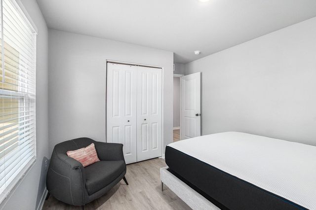 17561 Beechwood Lane Lane 6, Spring Lake, MI 49456