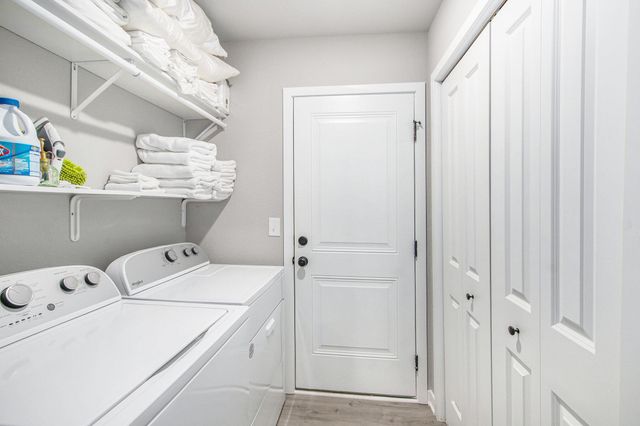 17561 Beechwood Lane Lane 6, Spring Lake, MI 49456