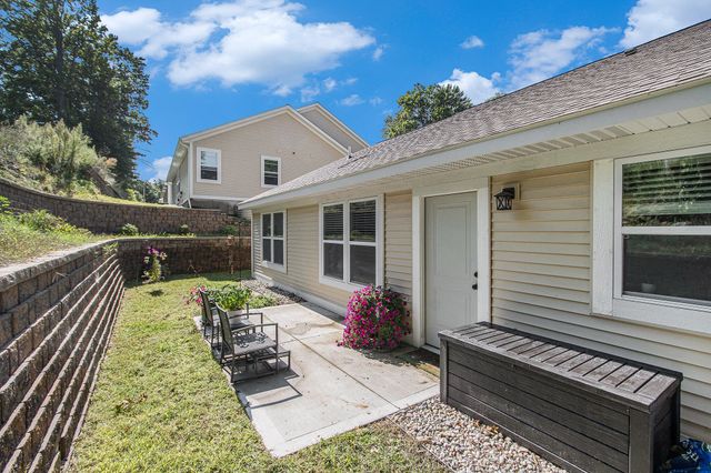 17561 Beechwood Lane Lane 6, Spring Lake, MI 49456