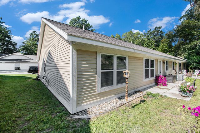 17561 Beechwood Lane Lane 6, Spring Lake, MI 49456