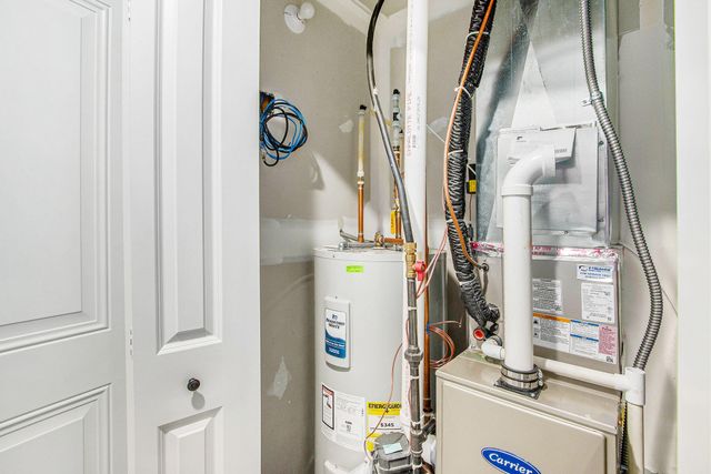 17561 Beechwood Lane Lane 6, Spring Lake, MI 49456