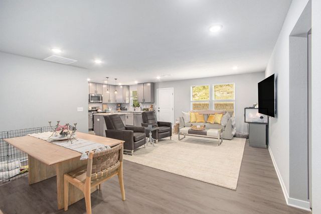 17561 Beechwood Lane Lane 6, Spring Lake, MI 49456