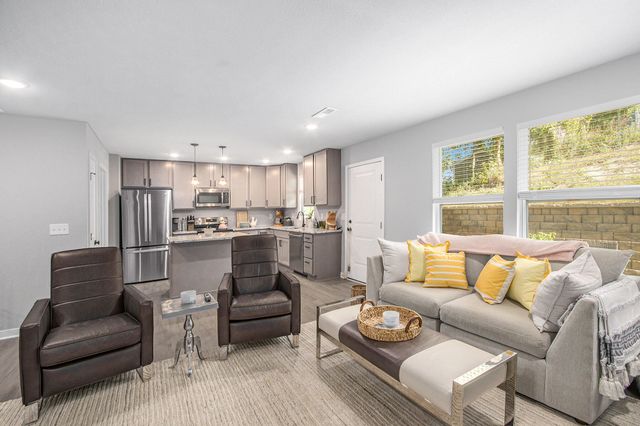 17561 Beechwood Lane Lane 6, Spring Lake, MI 49456