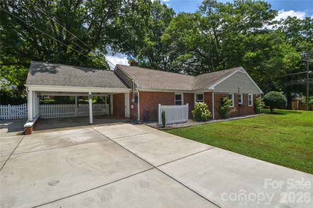 704 Lancaster Avenue, Monroe, NC 28112