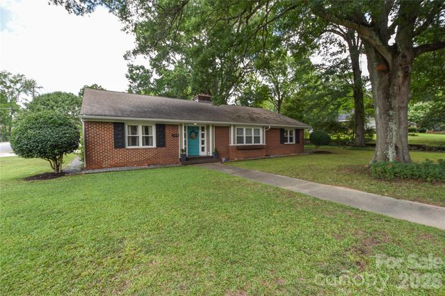 704 Lancaster Avenue, Monroe, NC 28112