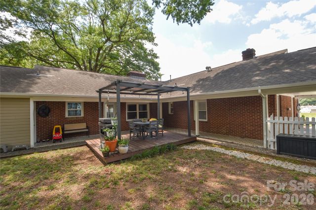 704 Lancaster Avenue, Monroe, NC 28112