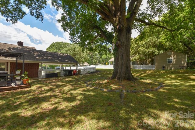 704 Lancaster Avenue, Monroe, NC 28112