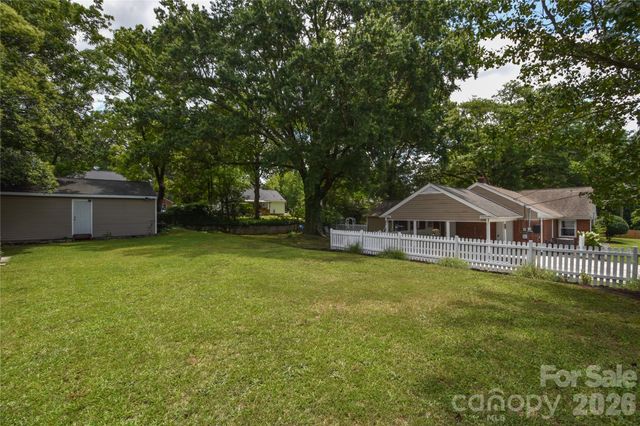 704 Lancaster Avenue, Monroe, NC 28112