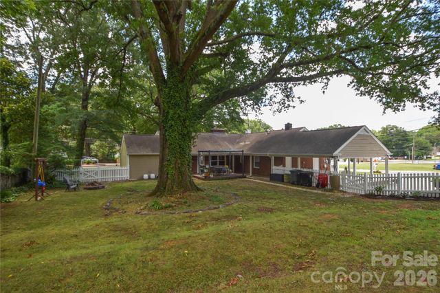 704 Lancaster Avenue, Monroe, NC 28112