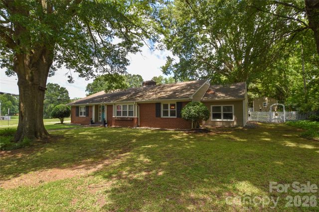 704 Lancaster Avenue, Monroe, NC 28112