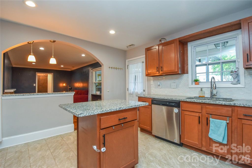 704 Lancaster Avenue, Monroe, NC 28112
