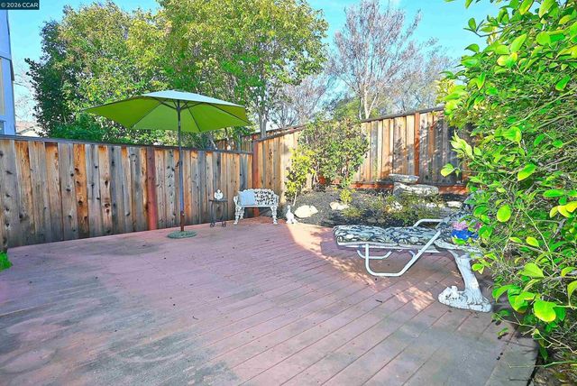 1295 Shell Cir, Clayton, CA 94517