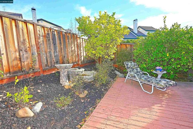 1295 Shell Cir, Clayton, CA 94517