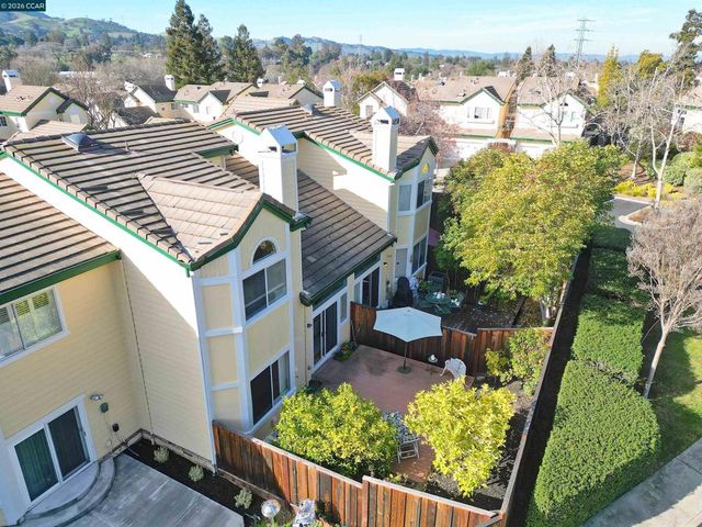 1295 Shell Cir, Clayton, CA 94517