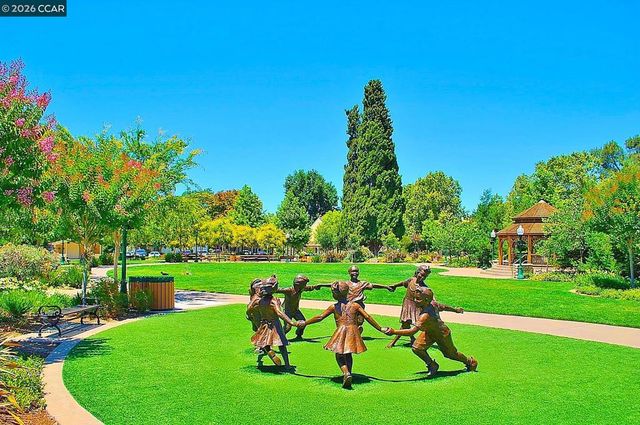 1295 Shell Cir, Clayton, CA 94517