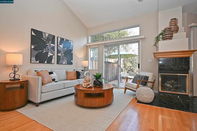 1295 Shell Cir, Clayton, CA 94517