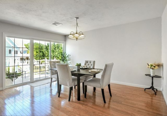 309 Hampton Way 309, Abington, MA 02351