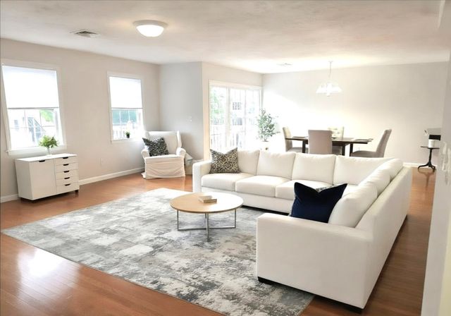309 Hampton Way 309, Abington, MA 02351