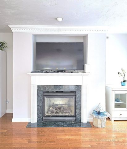 309 Hampton Way 309, Abington, MA 02351