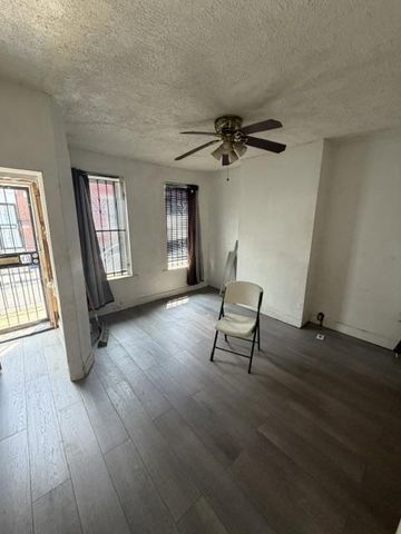 3939 WYALUSING AVE, Philadelphia, PA 19104