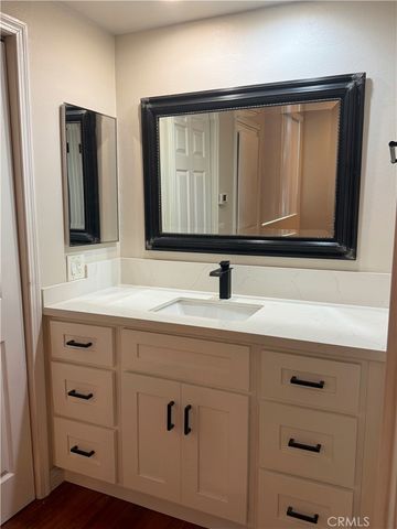 89 Lakepines, Irvine, CA 92620