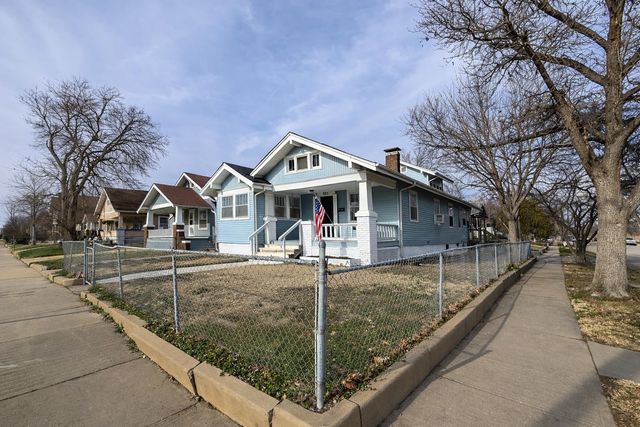 800 W South St, Salina, KS 67401