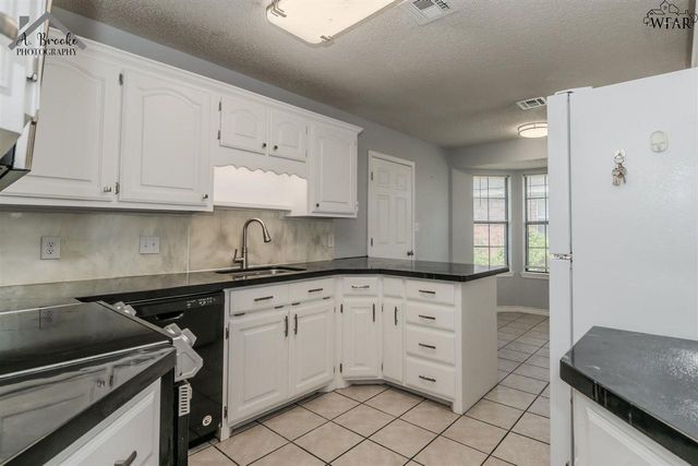 6004 NATCHEZ TRACE, Wichita Falls, TX 76310
