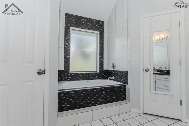 6004 NATCHEZ TRACE, Wichita Falls, TX 76310