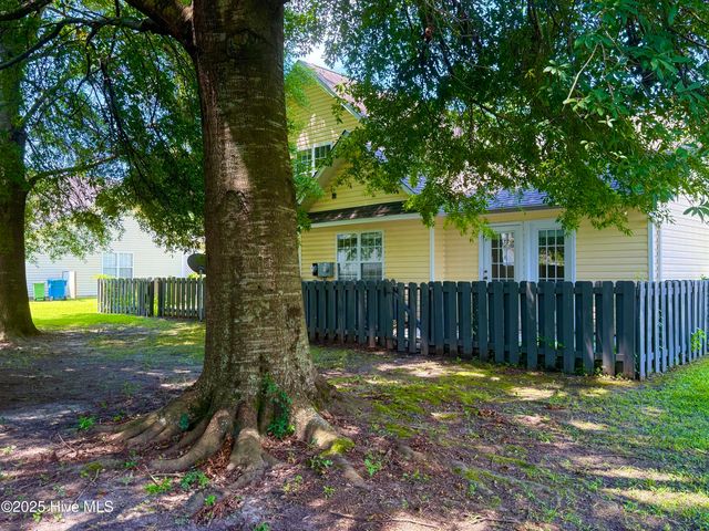 340 Saint Rosea Road, Wilmington, NC 28405
