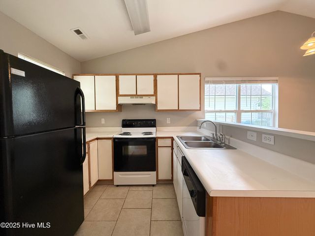 340 Saint Rosea Road, Wilmington, NC 28405