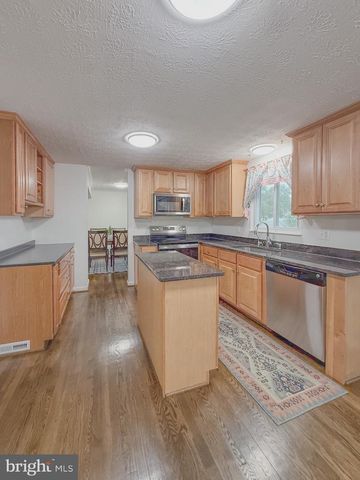 107 APPLETREE DR NE, Leesburg, VA 20176