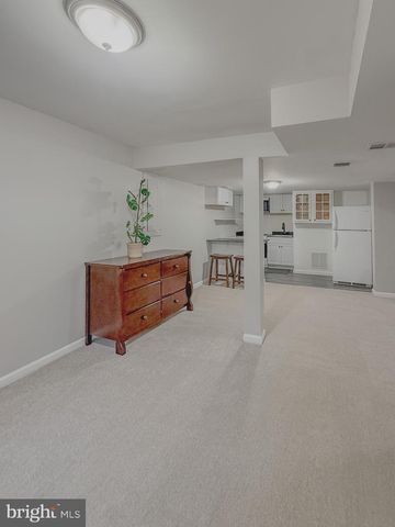 107 APPLETREE DR NE, Leesburg, VA 20176