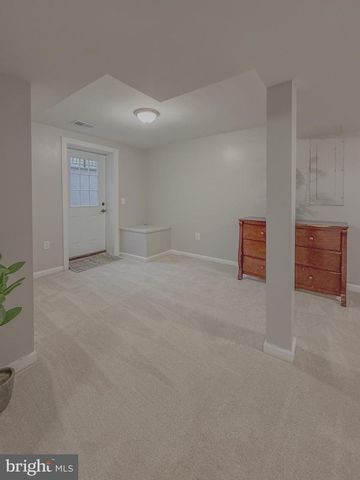 107 APPLETREE DR NE, Leesburg, VA 20176