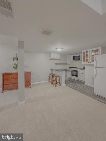 107 APPLETREE DR NE, Leesburg, VA 20176