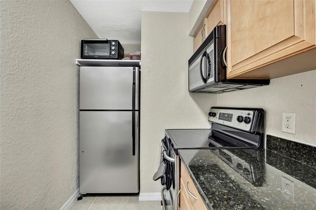 3311 HAVILAND COURT 203, Palm Harbor, FL 34684