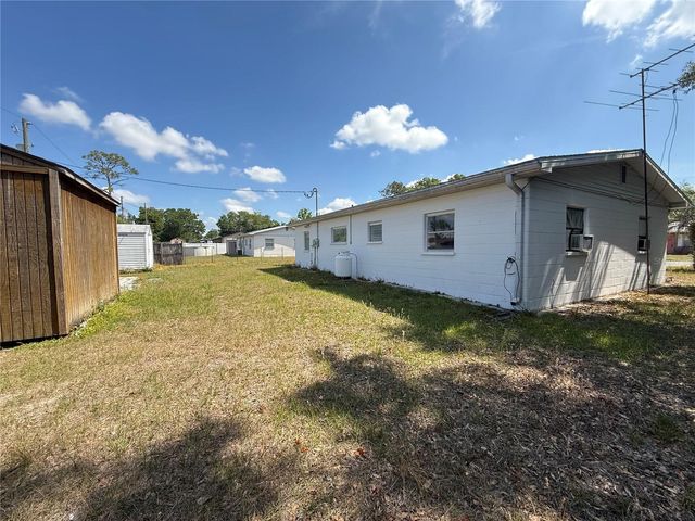 6035 10TH STREET, Zephyrhills, FL 33542