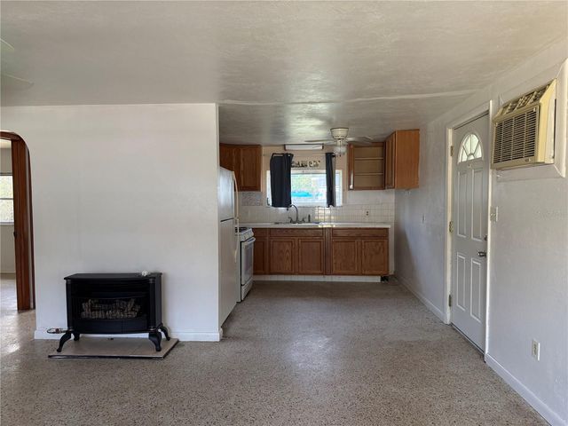 6035 10TH STREET, Zephyrhills, FL 33542