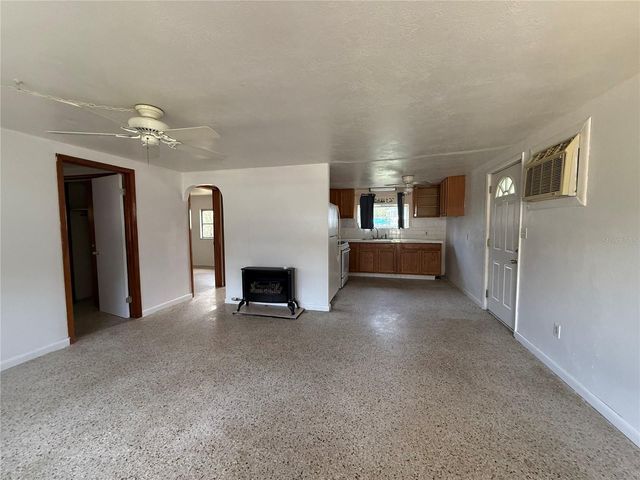 6035 10TH STREET, Zephyrhills, FL 33542