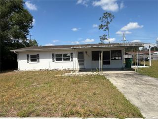 6035 10TH STREET, Zephyrhills, FL 33542