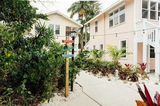 809 10TH AVENUE N 3, St Petersburg, FL 33701