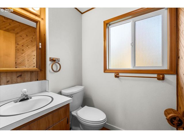 2813 MAYWOOD Dr, Forest Grove, OR 97116