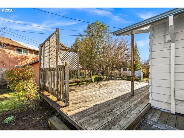 2813 MAYWOOD Dr, Forest Grove, OR 97116