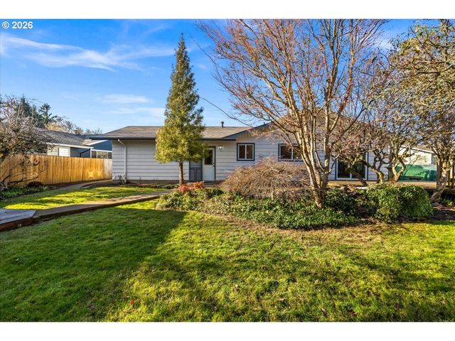 2813 MAYWOOD Dr, Forest Grove, OR 97116