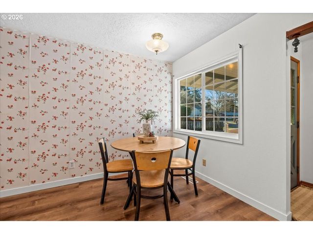 2813 MAYWOOD Dr, Forest Grove, OR 97116