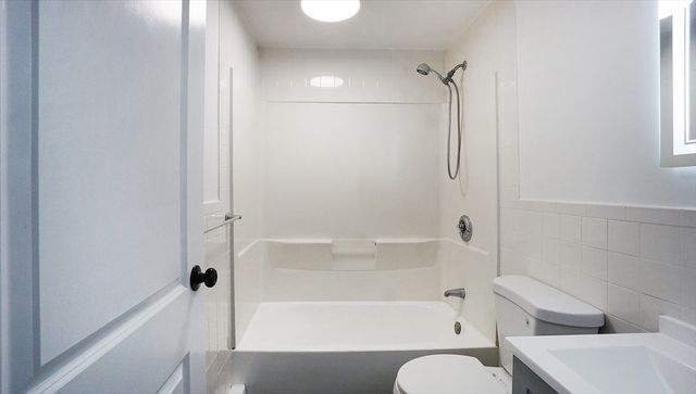 115 W Squantum St 203, Quincy, MA 02171